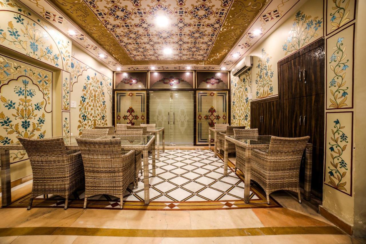 Collection O 36316 Hotel White Palace Τζαϊπούρ Εξωτερικό φωτογραφία